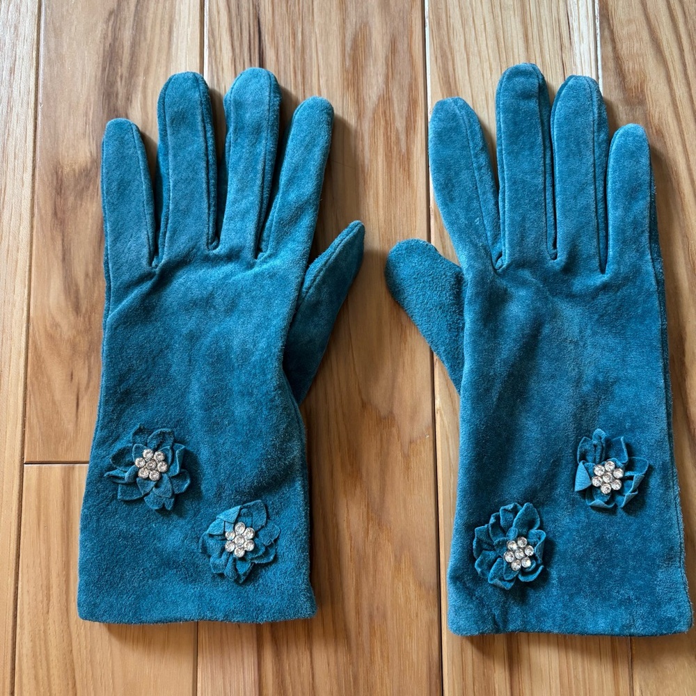 Blue Suede Floral Rhinestone Accent Gloves Size M/L
